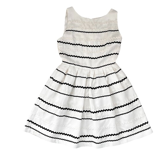 Freeway Dresses & Skirts - Freeway Women's Dress Monochrome Black White Ric Rac Striped Fit & Flare NWT Med